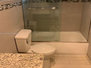 947 Lenox Ave 204, Miami Beach FL 33139