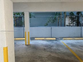 947 Lenox Ave 204, Miami Beach FL 33139