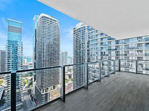 88 SW 7th St 3101, Miami FL 33130