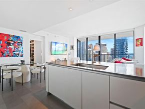 88 SW 7th St 3101, Miami FL 33130