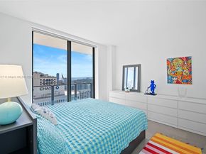 88 SW 7th St 3101, Miami FL 33130