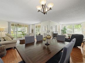 9340 Lagoon Pl 110, Davie FL 33324
