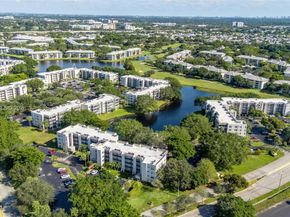 9340 Lagoon Pl 110, Davie FL 33324