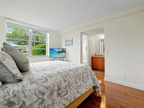 9340 Lagoon Pl 110, Davie FL 33324