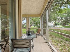 9340 Lagoon Pl 110, Davie FL 33324