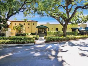 9340 Lagoon Pl 110, Davie FL 33324