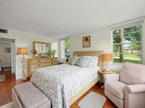 9340 Lagoon Pl 110, Davie FL 33324