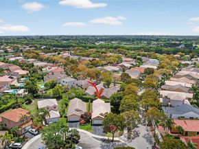 4219 Cherrywood Ct, Weston FL 33331