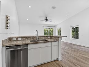 4219 Cherrywood Ct, Weston FL 33331