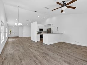 4219 Cherrywood Ct, Weston FL 33331