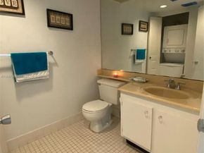 12950 SW 7th Ct 310A, Pembroke Pines FL 33027