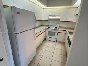 12950 SW 7th Ct 310A, Pembroke Pines FL 33027