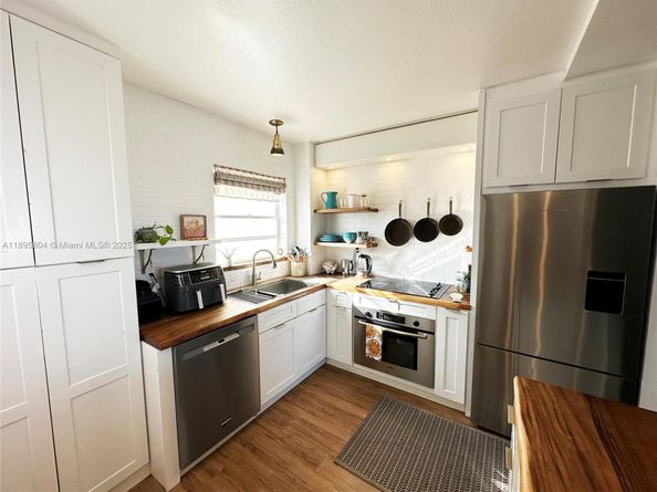 7850 Byron Ave 307, Miami Beach FL 33141