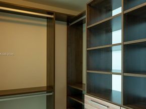 650 NE 32nd St 2105, Miami FL 33137