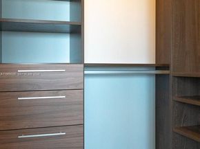 650 NE 32nd St 2105, Miami FL 33137