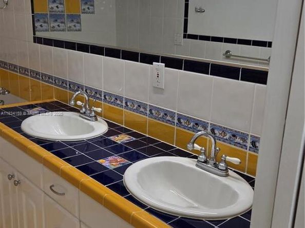 1245 Coral Ln, Hollywood FL 33019