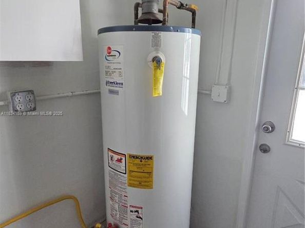 1245 Coral Ln, Hollywood FL 33019