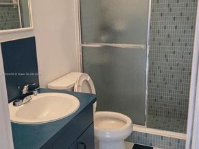 1245 Coral Ln, Hollywood FL 33019