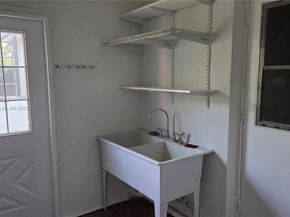 1245 Coral Ln, Hollywood FL 33019