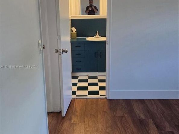 1245 Coral Ln, Hollywood FL 33019