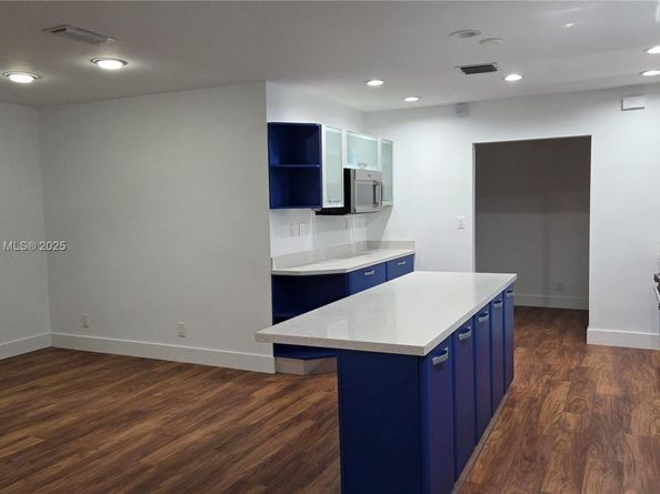 1245 Coral Ln, Hollywood FL 33019