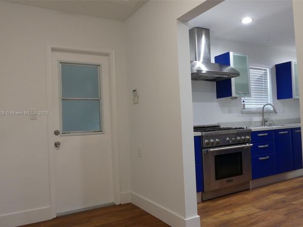 1245 Coral Ln, Hollywood FL 33019