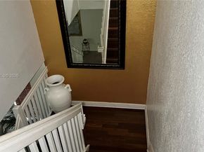 956 NW 206th Ter, Miami Gardens FL 33169