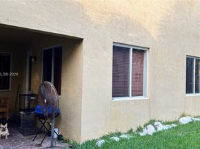 956 NW 206th Ter, Miami Gardens FL 33169