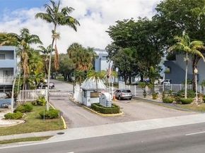 9351 Fontainebleau Blvd B409, Miami FL 33172