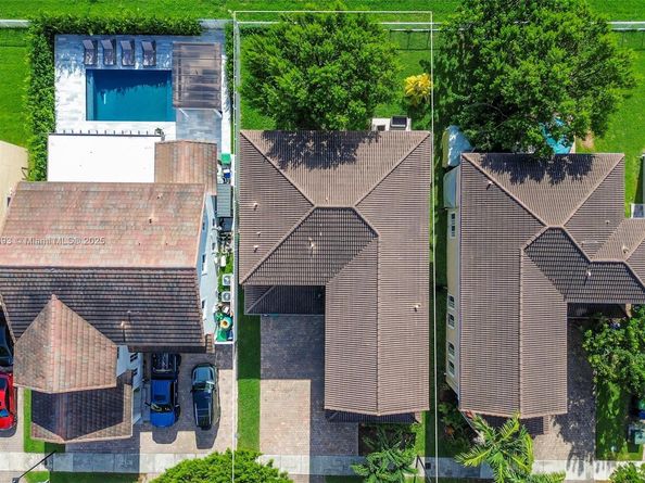 27381 SW 139th Pl, Homestead FL 33032