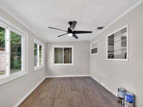 171 Tulip Tree Dr, Lake Worth FL 33462