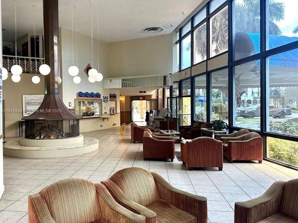 26 Diplomat Pkwy 2366, Hallandale Beach FL 33009