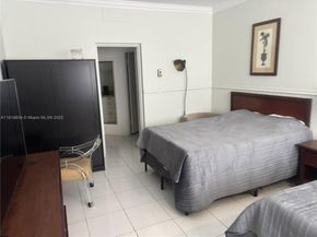 26 Diplomat Pkwy 2366, Hallandale Beach FL 33009