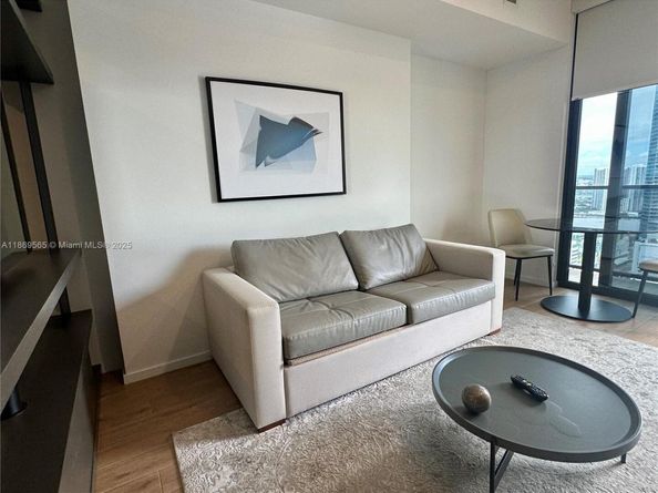398 NE 5th Street 2506, Miami FL 33132