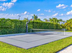 10101 SW 58th St, Miami FL 33173