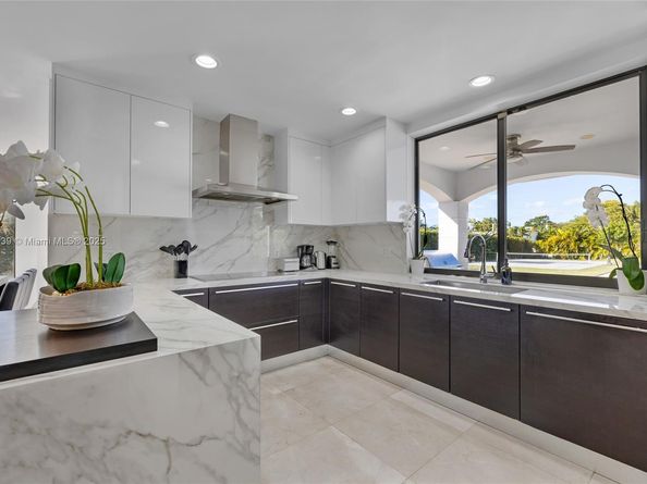 10101 SW 58th St, Miami FL 33173