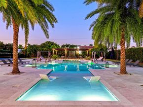 10101 SW 58th St, Miami FL 33173