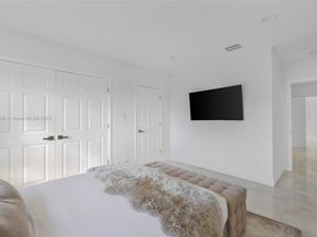 10101 SW 58th St, Miami FL 33173