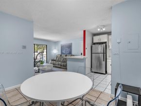 7060 NW 179th St 210, Hialeah FL 33015