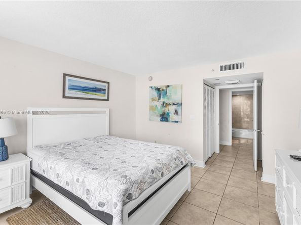 6917 Collins Ave 1505, Miami Beach FL 33141