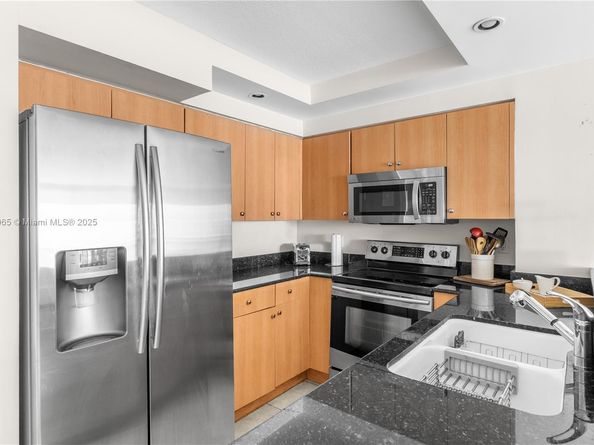 6917 Collins Ave 1505, Miami Beach FL 33141