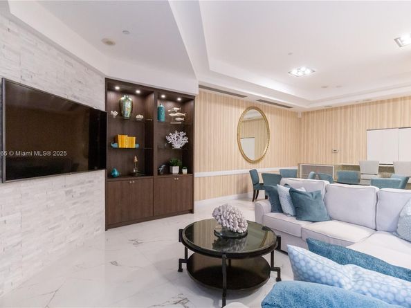 6917 Collins Ave 1505, Miami Beach FL 33141