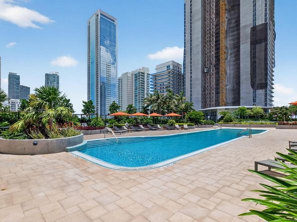 700 NE 24 Street 1502, Miami FL 33137