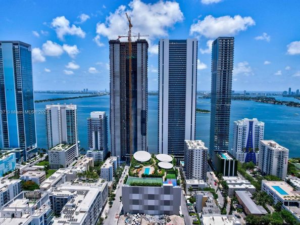 700 NE 24 Street 1502, Miami FL 33137