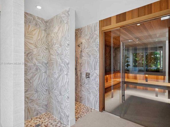 700 NE 24 Street 1502, Miami FL 33137