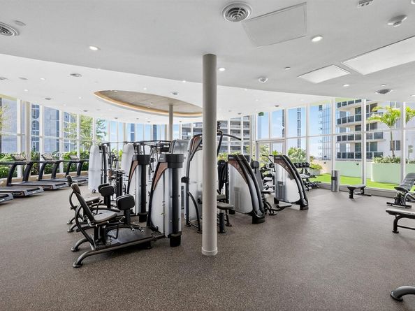 700 NE 24 Street 1502, Miami FL 33137