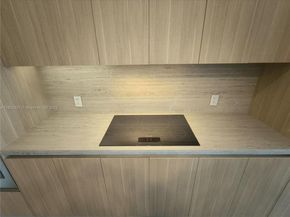 700 NE 24 Street 1502, Miami FL 33137