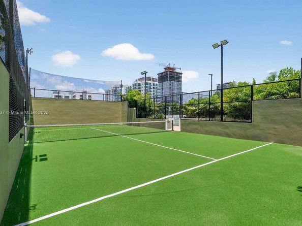 700 NE 24 Street 1502, Miami FL 33137