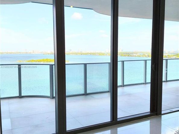 700 NE 24 Street 1502, Miami FL 33137