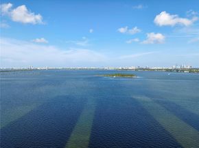 700 NE 24 Street 1502, Miami FL 33137